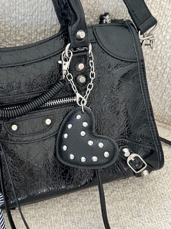 Collares y Adornos para bolsos