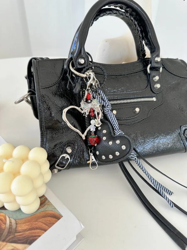 Collares y Adornos para bolsos