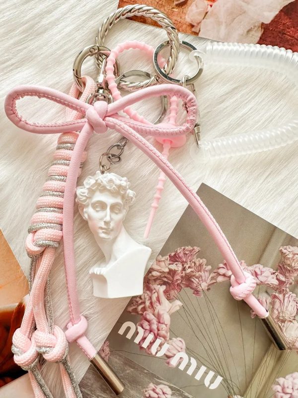 Collares y Adornos para bolsos