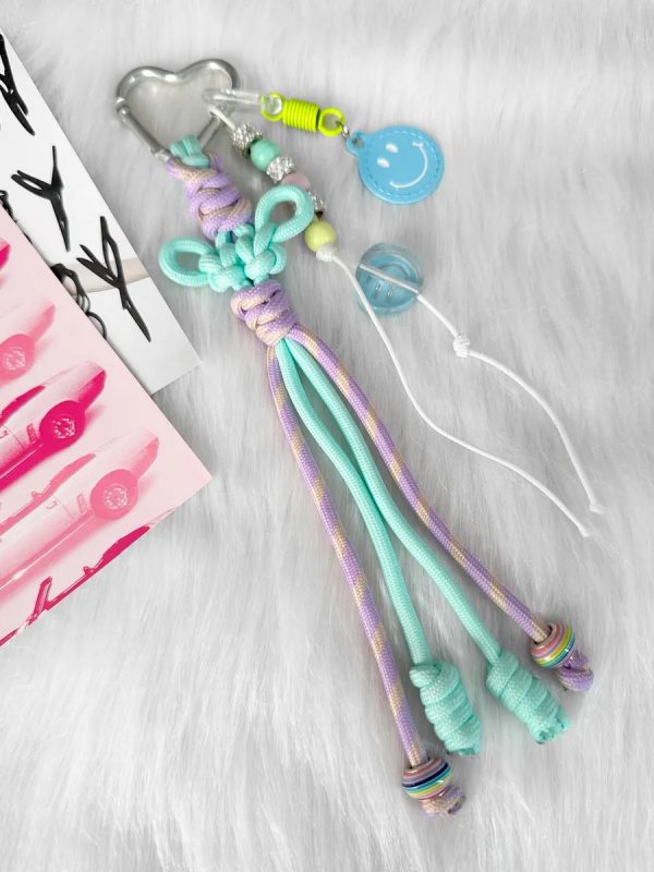 Collares y Adornos para bolsos